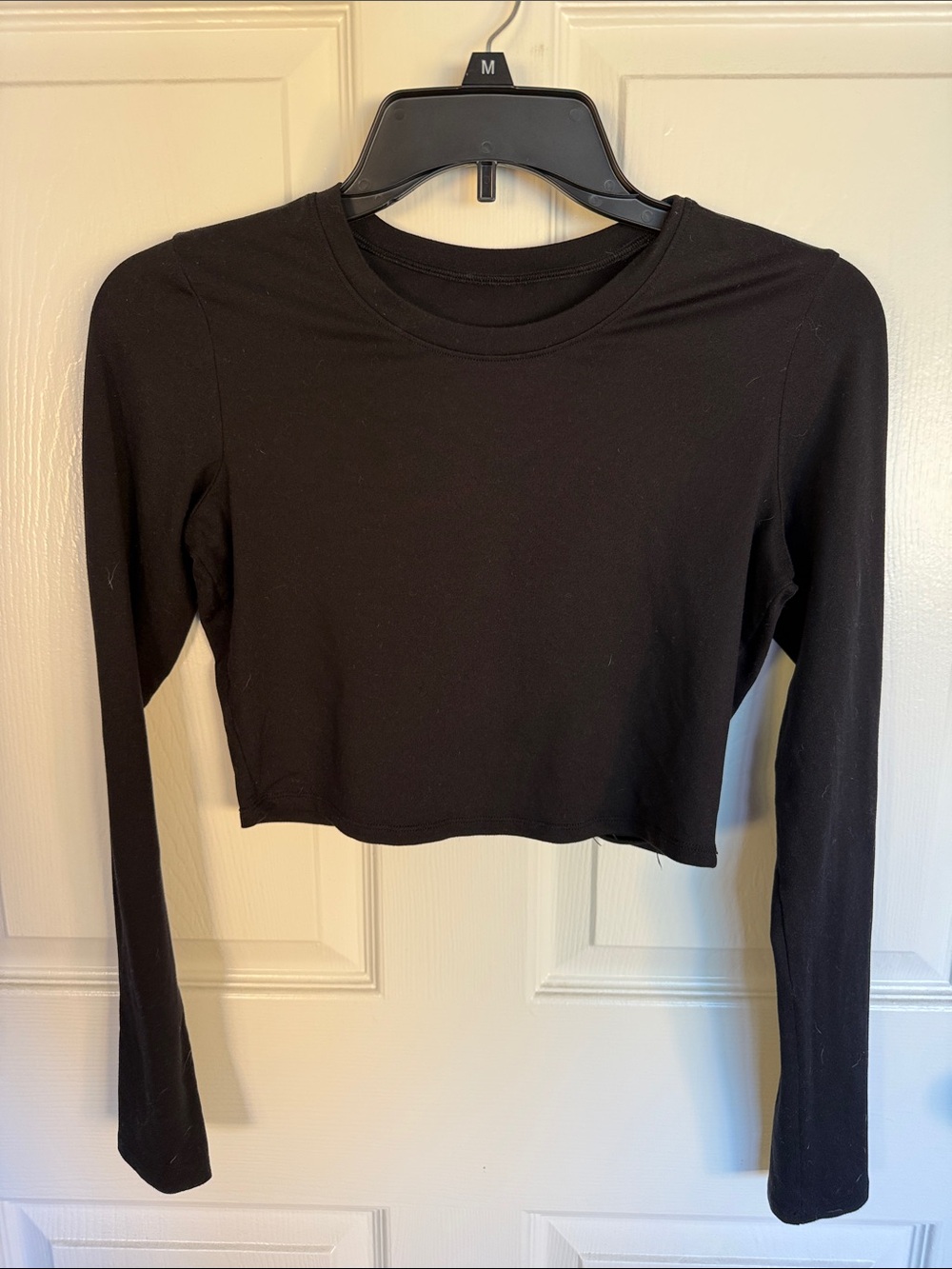 ALO Yoga Black Long-Sleeve Crop Top